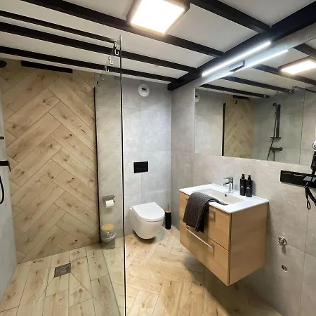 Deluxe 1 Rynek 350 M アパート *